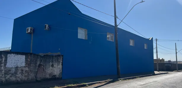 Galpão / Depósito / Armazém com 1 Quarto à venda, 360m² no Parque das Gameleiras, Uberaba