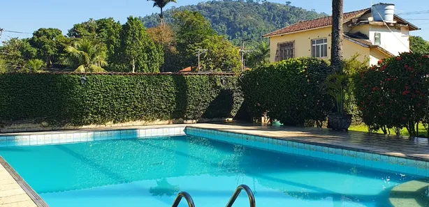 Fazenda / Sítio / Chácara com 4 Quartos à venda, 250m² no Parque A Equitativa, Duque de Caxias