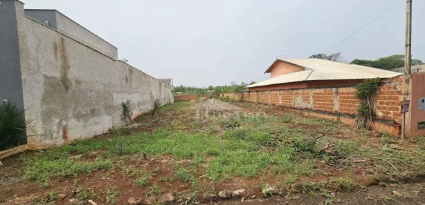 Terreno / Lote / Condomínio à venda, 500m² no Jataizinho, Jataizinho