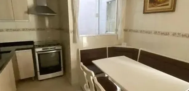 Sobrado com 3 Quartos à venda, 115m² no Parque Pinheiros, Taboão da Serra