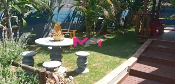 Fazenda / Sítio / Chácara com 3 Quartos à venda, 196m² no Monterrey, Louveira