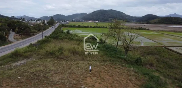 Galpão / Depósito / Armazém com 1 Quarto à venda, 1745m² no , Massaranduba