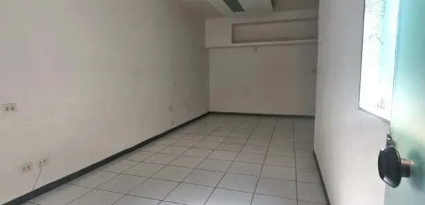 Loja / Salão / Ponto Comercial para alugar, 35m² no Espinheiro, Recife