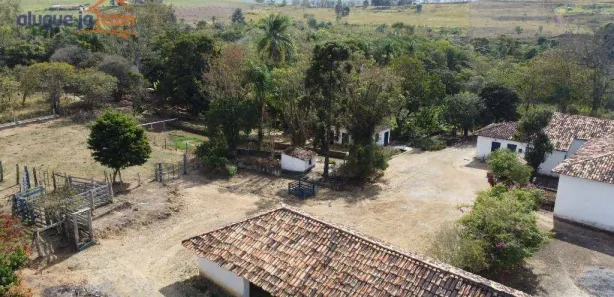 Fazenda / Sítio / Chácara com 6 Quartos à venda, 1000m² no Chácara Marambaia, Caçapava
