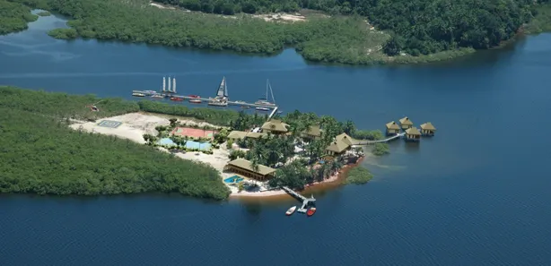 Casa Comercial com 4 Quartos à venda, 900m² no , Saubara