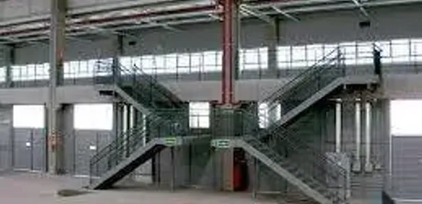 Galpão / Depósito / Armazém para alugar, 2022m² no Padroeira, Osasco