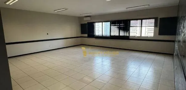 Andar / Laje corporativa para alugar, 165m² no Centro, Londrina