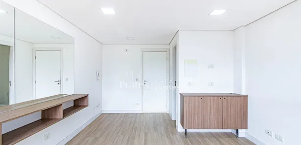 Conjunto Comercial / Sala à venda, 22m² no Centro, Curitiba
