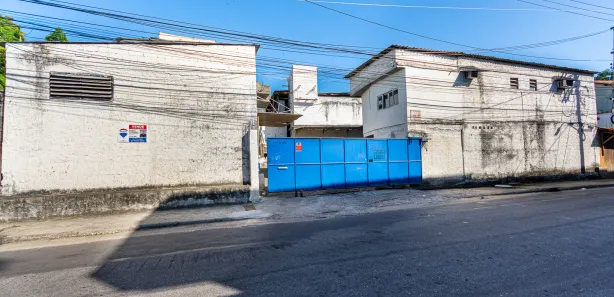 Galpão / Depósito / Armazém à venda, 2300m² no Ilha da Conceição, Niterói