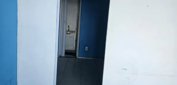 Conjunto Comercial / Sala com 1 Quarto para alugar, 28m² no Jardim Vinte e Cinco de Agosto, Duque de Caxias