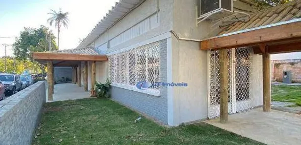Casa Comercial com 4 Quartos para alugar, 379m² no Centro, Jacareí