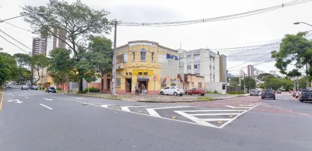 Prédio Inteiro à venda, 429m² no Cristo Rei, Curitiba