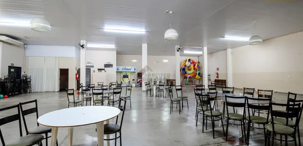 Galpão / Depósito / Armazém à venda, 582m² no Manoel Valinhas, Divinópolis