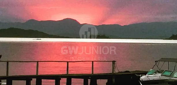 Fazenda / Sítio / Chácara com 4 Quartos à venda, 300m² no Das Laranjeiras, São Francisco do Sul