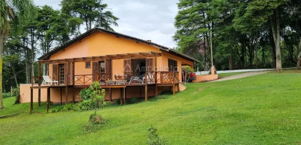 Fazenda / Sítio / Chácara com 3 Quartos à venda, 150m² no , 