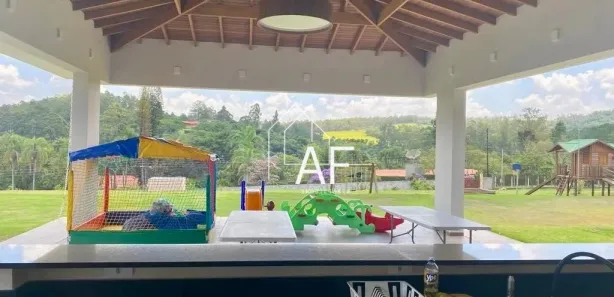 Fazenda / Sítio / Chácara com 5 Quartos à venda, 400m² no Dona Catarina, Mairinque