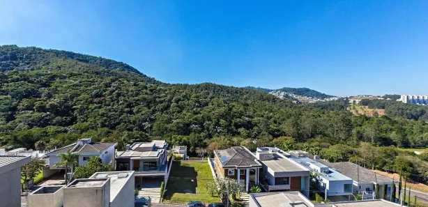 Casa de Condomínio com 4 Quartos para venda ou aluguel, 520m² no Tamboré, Santana de Parnaíba