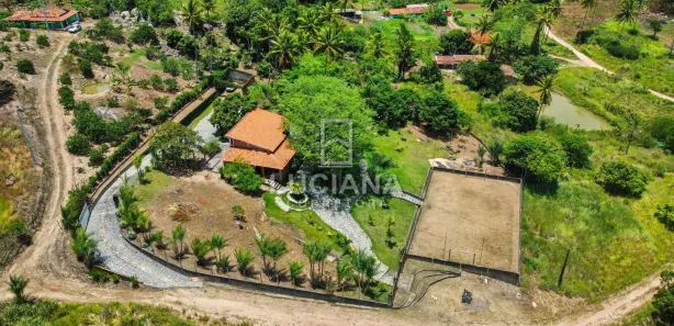 Fazenda / Sítio / Chácara com 2 Quartos à venda, 200m² no Zona Rural, Pombos