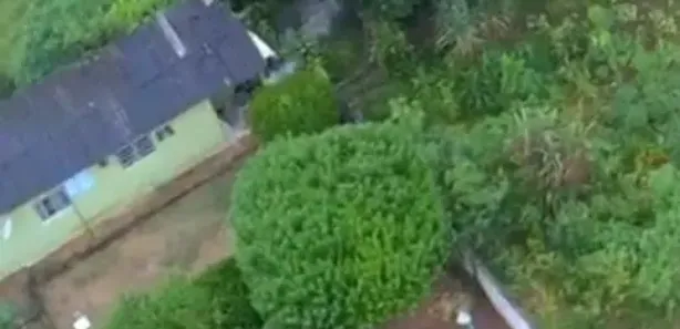 Fazenda / Sítio / Chácara com 3 Quartos à venda, 270m² no Chácara Águas da Pedra, Itaquaquecetuba