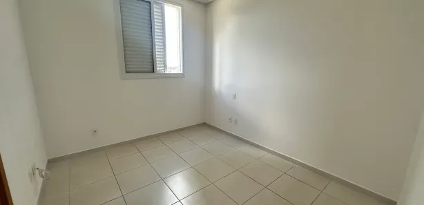 Apartamento com 3 Quartos para alugar, 155m² no Vila Edmundo, Taubaté