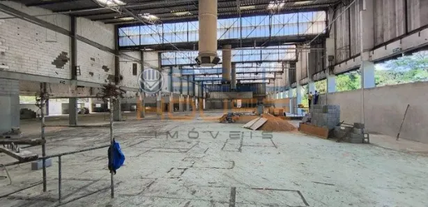 Galpão / Depósito / Armazém para alugar, 5000m² no Piraporinha, Diadema