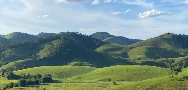 Fazenda / Sítio / Chácara à venda, 1000m² no , Alumínio