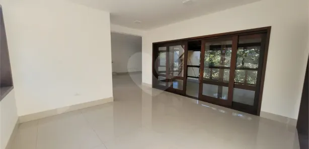 Casa de Condomínio com 3 Quartos para alugar, 400m² no Roseira, Mairiporã