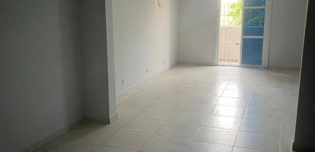 Conjunto Comercial / Sala para alugar, 107m² no Centro, São Vicente