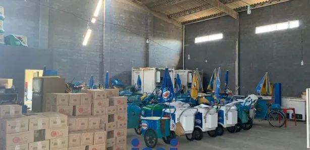 Galpão / Depósito / Armazém à venda, 300m² no , Pontal do Paraná