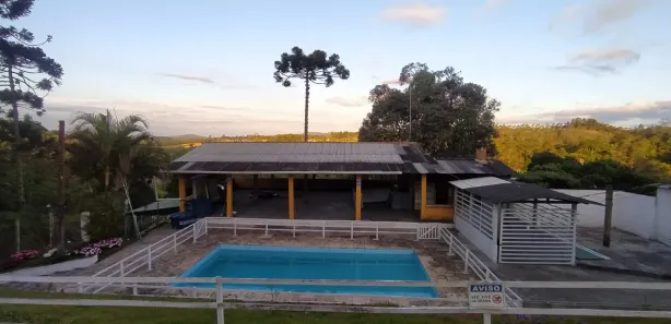 Fazenda / Sítio / Chácara com 2 Quartos para alugar, 1200m² no , Mogi das Cruzes