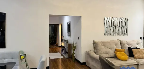 Fazenda / Sítio / Chácara com 5 Quartos à venda, 1340m² no , Mairinque