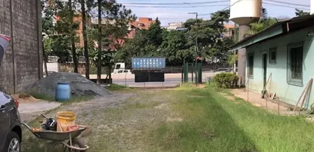 Galpão / Depósito / Armazém para alugar, 2400m² no Jardim Três Marias, Taboão da Serra