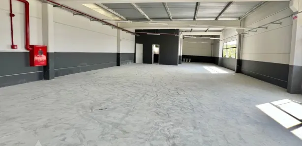 Galpão / Depósito / Armazém para alugar, 210m² no Do Salto, Blumenau