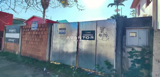 Terreno / Lote / Condomínio à venda, 528m² no Centro, Santa Maria