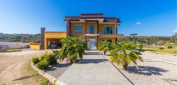 Fazenda / Sítio / Chácara com 4 Quartos à venda, 569m² no Jardim Eugênia Maria, Campina Grande do Sul