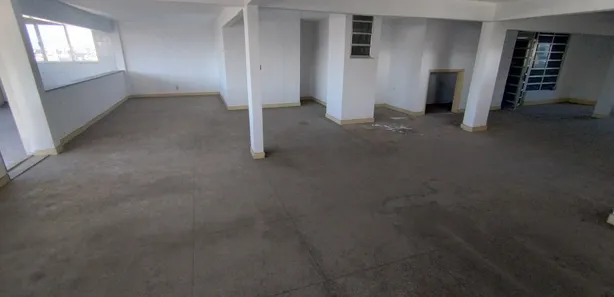 Andar / Laje corporativa para alugar, 178m² no Jardim Vinte e Cinco de Agosto, Duque de Caxias