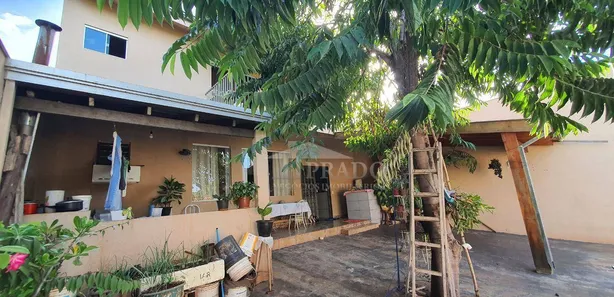 Fazenda / Sítio / Chácara com 3 Quartos à venda, 236m² no , Ibiporã