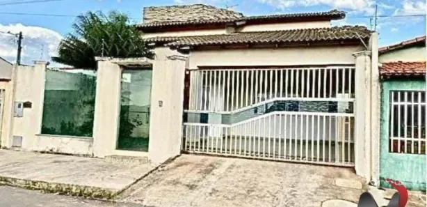 Casa com 4 Quartos à venda, 220m² no Formosinha, Formosa
