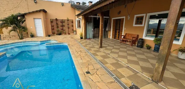 Fazenda / Sítio / Chácara com 3 Quartos à venda, 650m² no Arujá Centro Residencial, Arujá