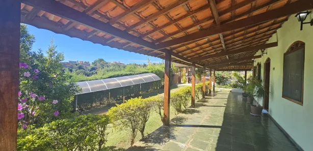 Fazenda / Sítio / Chácara com 3 Quartos à venda, 1000m² no , Mairinque