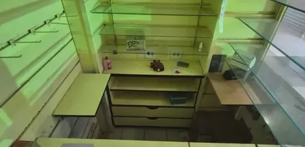 Loja / Salão / Ponto Comercial à venda, 26m² no Centro, Nilópolis