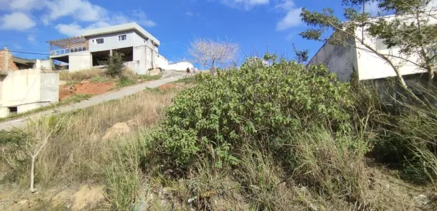 Terreno / Lote / Condomínio à venda, 382m² no Vinhateiro, São Pedro da Aldeia