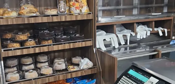 Loja / Salão / Ponto Comercial à venda, 150m² no Vila Galvão, Senador Canedo