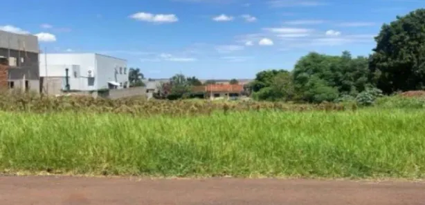 Terreno / Lote Comercial à venda, 400m² no Centro, Tupãssi