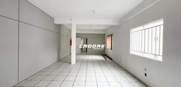 Conjunto Comercial / Sala para alugar, 150m² no Água Verde, Blumenau
