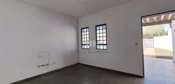 Casa com 2 Quartos para alugar, 160m² no Vila Menuzzo, Sumaré