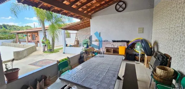 Fazenda / Sítio / Chácara com 3 Quartos à venda, 1099m² no Dona Catarina, Mairinque