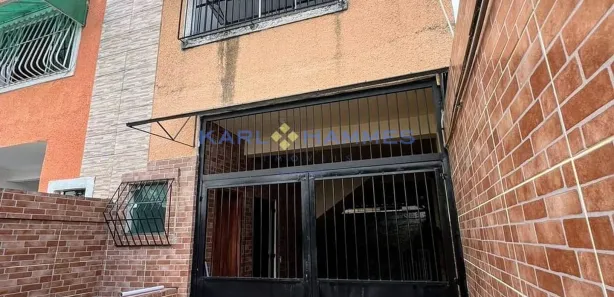 Casa com 2 Quartos à venda, 80m² no Parque Uruguaiana, Duque de Caxias