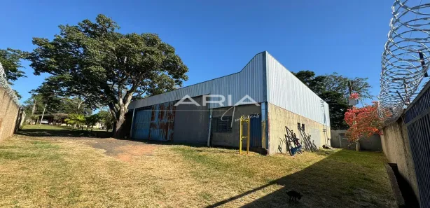 Galpão / Depósito / Armazém com 1 Quarto à venda, 631m² no Chácara Flora Araraquara, Araraquara