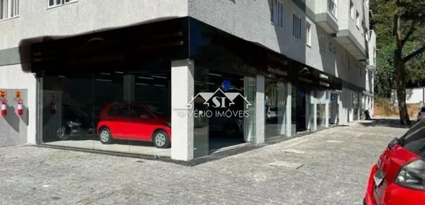 Loja / Salão / Ponto Comercial para venda ou aluguel, 300m² no Itaipava, Petrópolis